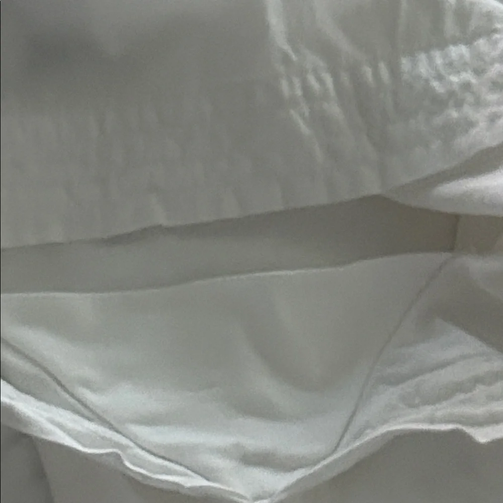 Old Navy Classic White Flutter Sleeve Top - Picture 7 of 9